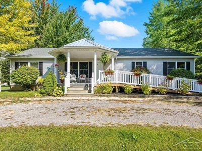 8879 Maple Rd, Bridgeport, MI, 48722