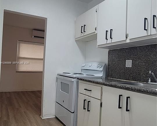 5th image of 6760 NE 2nd Ave APT 1
