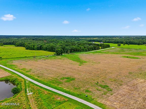3rd image of LOT 1 S Bentlage Dr
