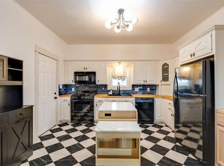 632 E Center Rd, Washington, OK 73093