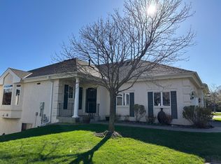 7913 Victoria Curv, Saint Louis Park, MN 55426