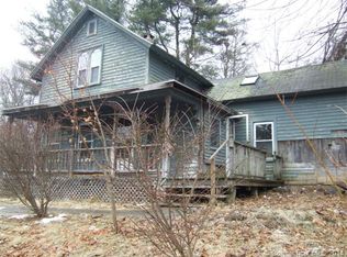 27 North St, Norwich, CT 06360