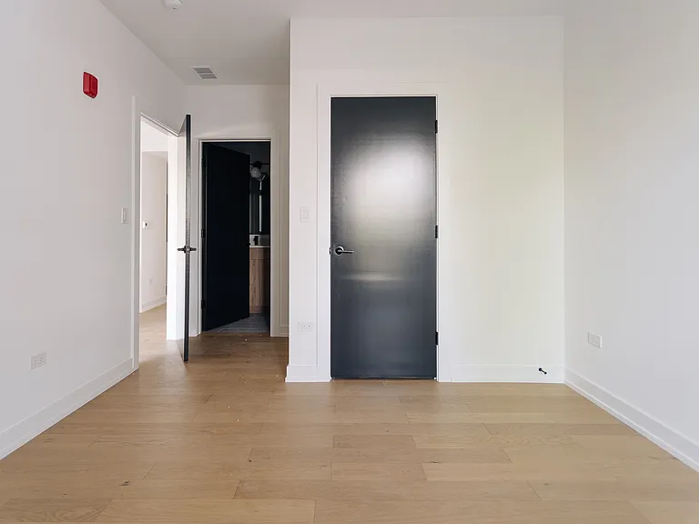 2 Bedroom, 2 Bath (05 Tier)