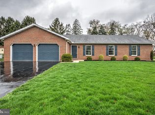 520 Boxwood Ln, Carlisle, PA 17015
