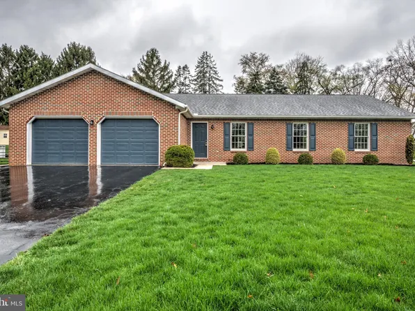 520 Boxwood Ln, Carlisle, PA 17015