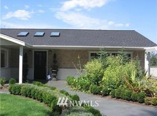 719 13th Way, Edmonds, WA 98020