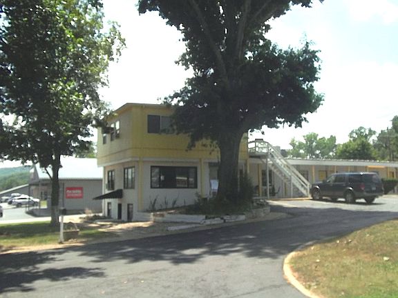 4th image of 602 Business 60 Hwy