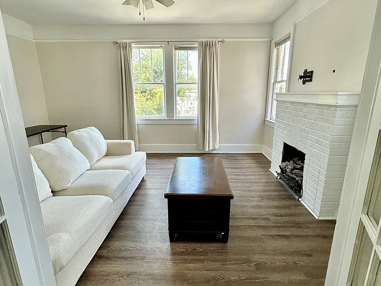 40 Cottage Ave #3 — Photo 4