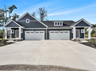 8787 Brayridge Dr, Jenison, MI 49428