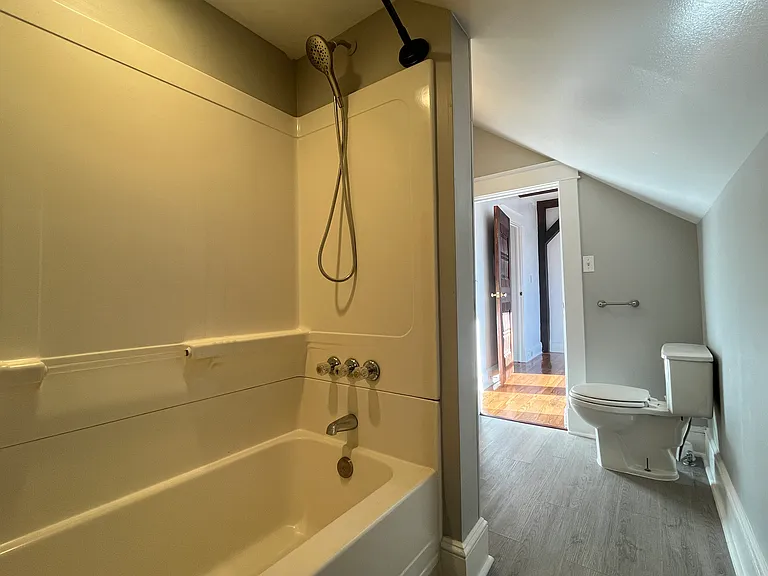 2703 E Strathmore Ave #300 — Photo 8
