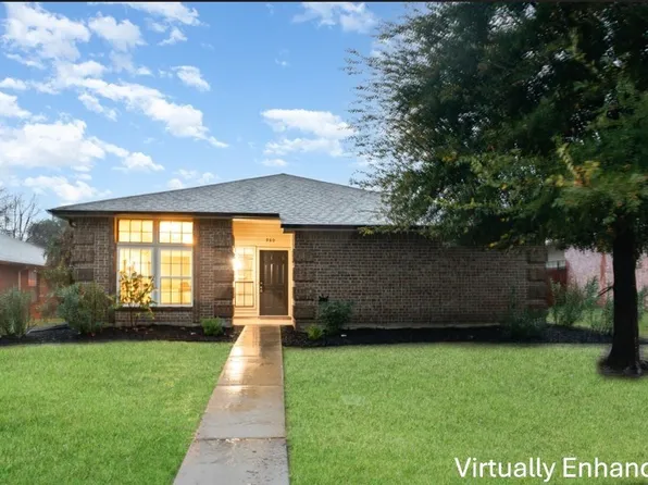 980 Mauve Dr, Lewisville, TX 75067