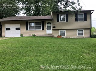 2562 SW Kent St, Topeka, KS 66614