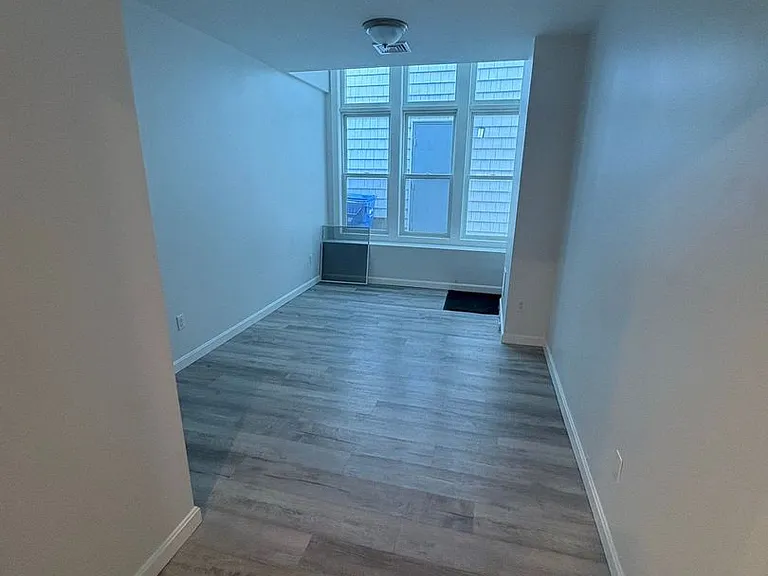 211 Onset Ave — Photo 17
