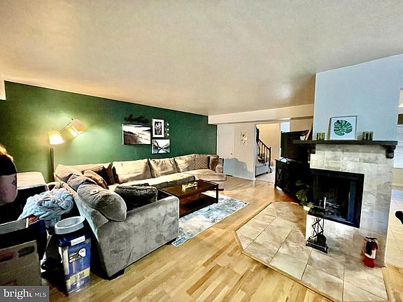 3rd image of 751 E Cooper Ferry Ct