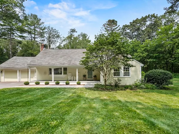 271 Russell St, Carlisle, MA 01741
