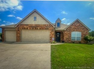 5027 S 203rd East Ave, Broken Arrow, OK 74014