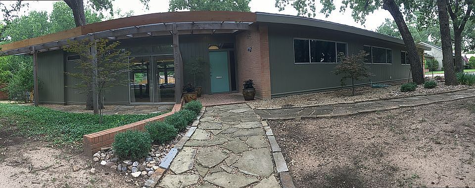 1st image of 1915 Laurelwood Dr