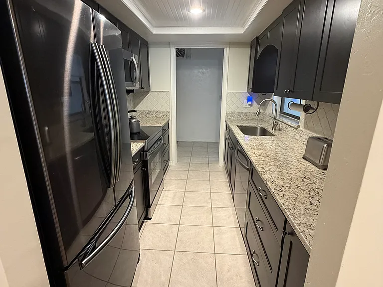 219 E Hartford St #6-4A — Photo 5