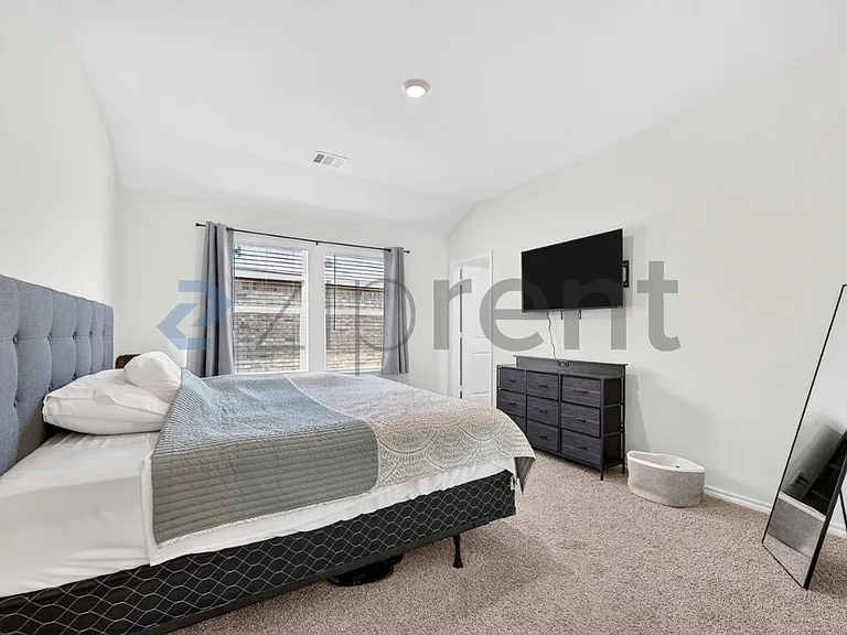 3923 Mountain Dr — Photo 17