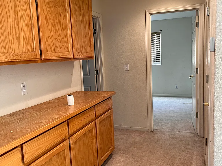 1852 Loma Linda Cir — Photo 15