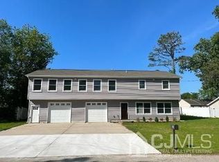 66 3rd St, Manchester, NJ 08759