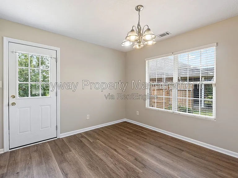 10 Whitney Ct — Photo 5