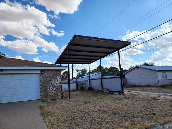 4th image of 2607 Charlcia Blvd