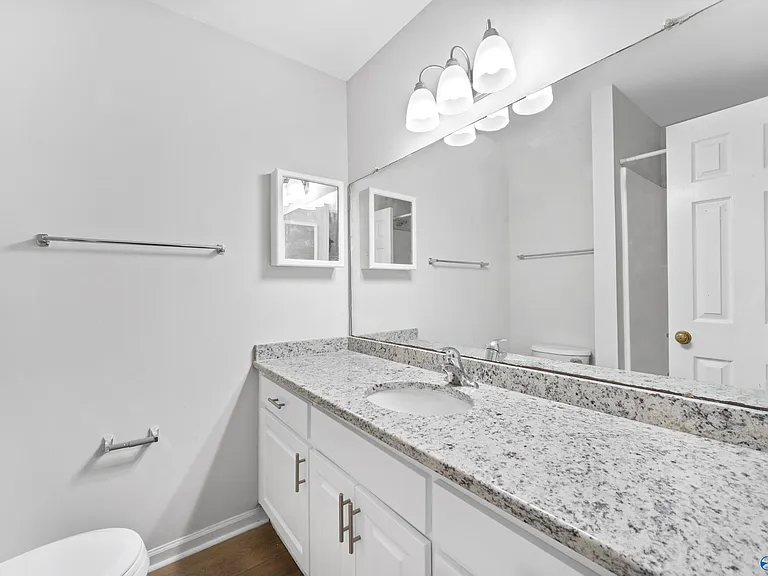 1008 Fieldstone Ct SE — Photo 11