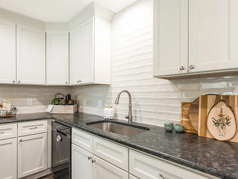 209 Cooner St #B — Photo 10