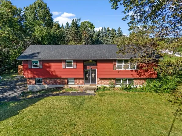 15 Shari Drive, Marlboro, NY 12542