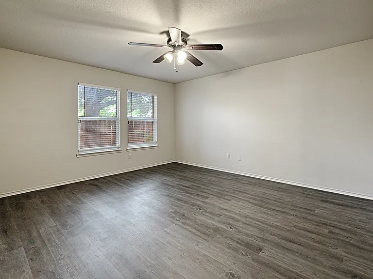 12988 Galaxy Dr — Photo 9