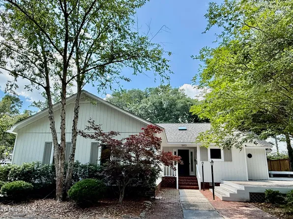 8413 Bald Eagle Ln, Wilmington, NC 28411