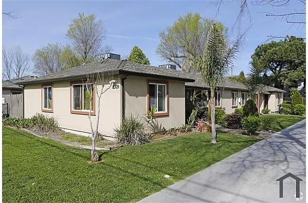 2309 Edison Ave photo 1