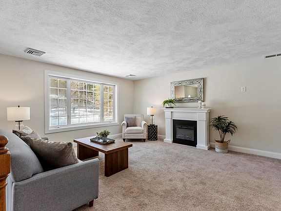 5th image of 40 Westfall Road