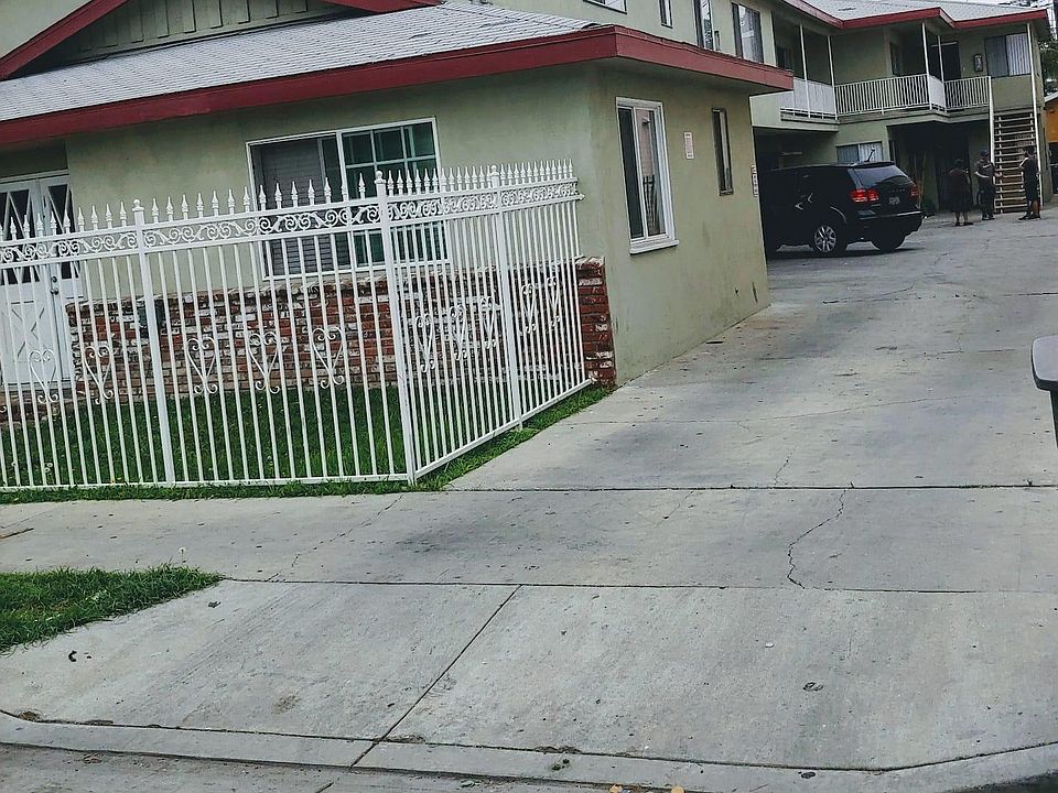 1st image of 445 E 55th St APT 4