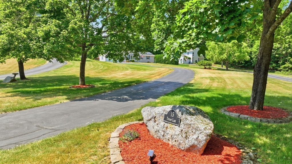 15 Tiffany Ln, Northampton, MA - View 5