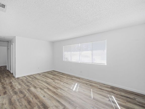 5th image of 796 W Devonshire Ave APT A