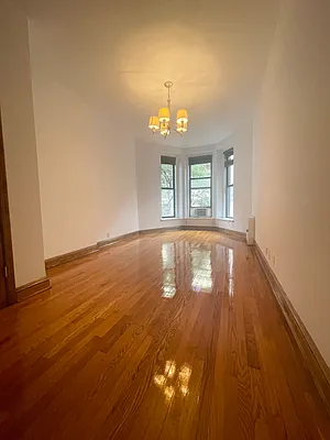 Rented by Oxford Property Group | media 4