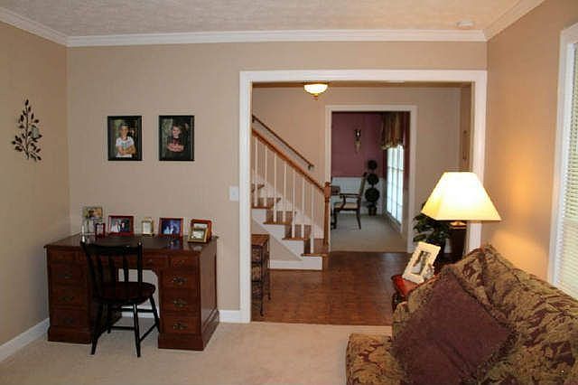 2nd image of 3849 Bluffview Dr