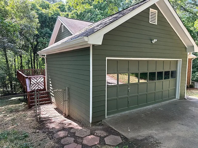 217 Briarpatch Ct — Photo 5