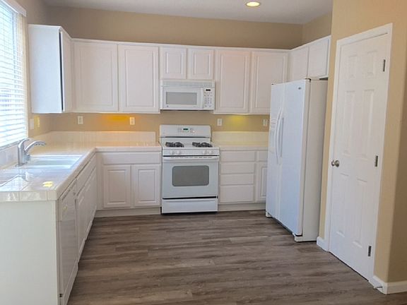3rd image of 5382 Hartona Way