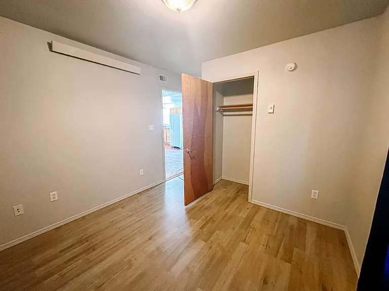 835 E Glendale St — Photo 11