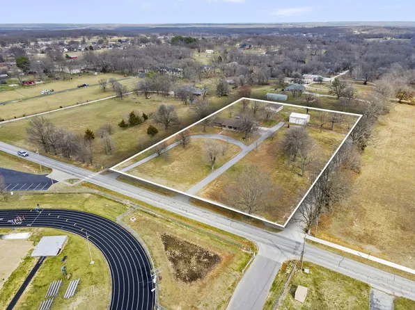 530 N Elm Street, Marshfield, MO 65706