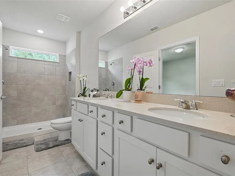 5079 Royal Point Ave — Photo 9