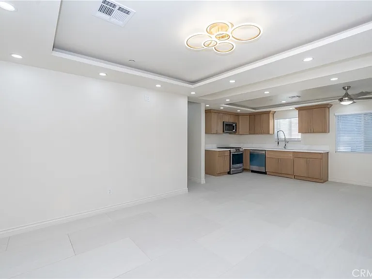 620 Silver Spur Way — Photo 8