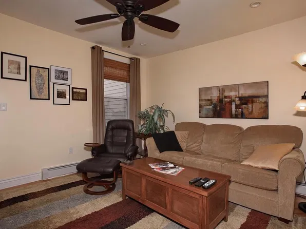 301 4th St APT 3, Jersey City, NJ 07302