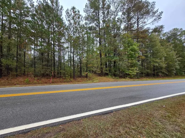 599 Lake Sinclair Dr, Sparta, GA 31087