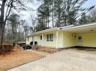 1427 Pineview Cir, Douglasville, GA 30134