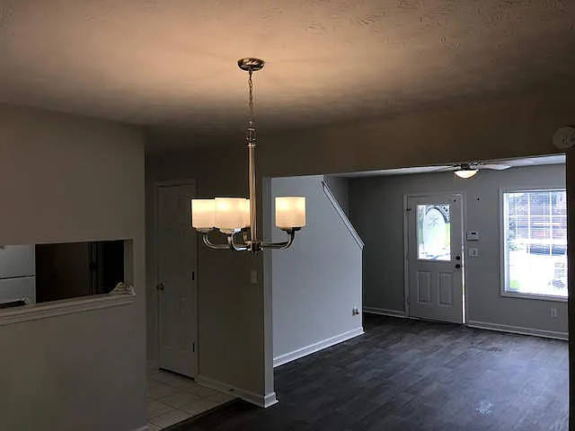 4631 Amberwyck Ct — Photo 3