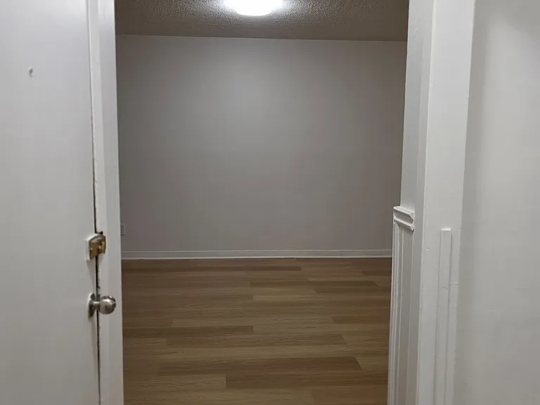 813 Zator Ave — Photo 20